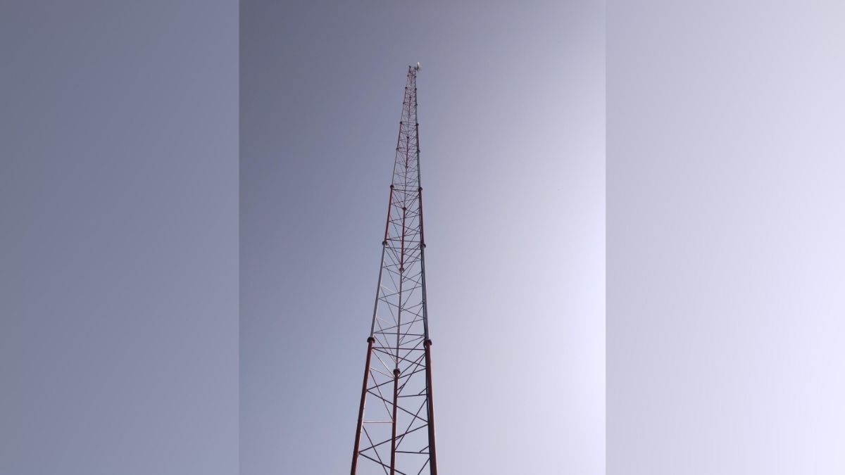 hitech railway stations advanced communication towers for signal failure solution