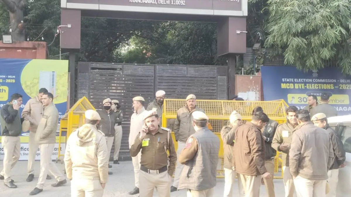 Delhi MCD By Election Result Live: विनोद नगर वार्ड से BJP प्रत्यागी सरला चौधरी को बढ़त, दक्षिणपुरी वार्ड से AAP आगे
