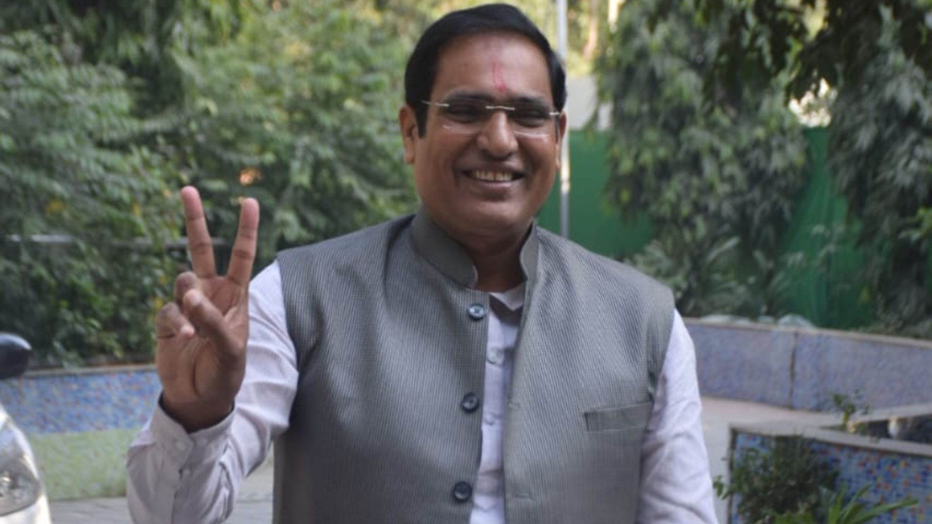 delhi mcd upchunav result 2025 bjp wins majority congress opens account