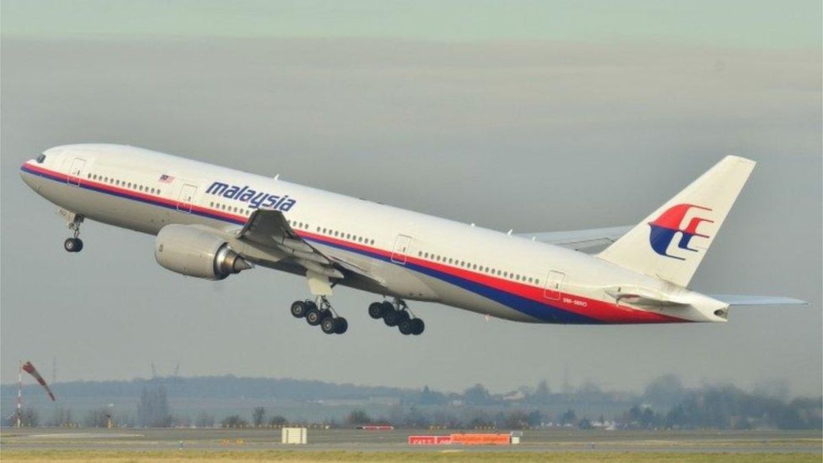 mh370 search resumes deep sea operation for missing malaysia airlines flight