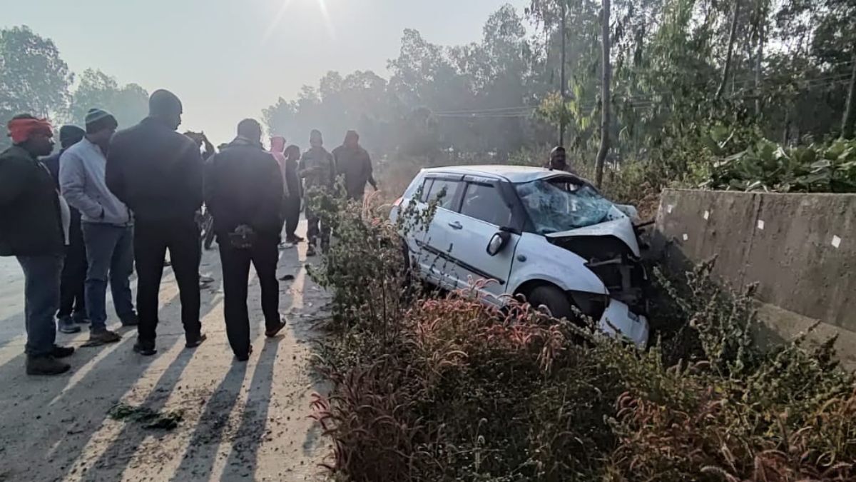 hazaribagh road accident 3 dead 6 injured in car crash