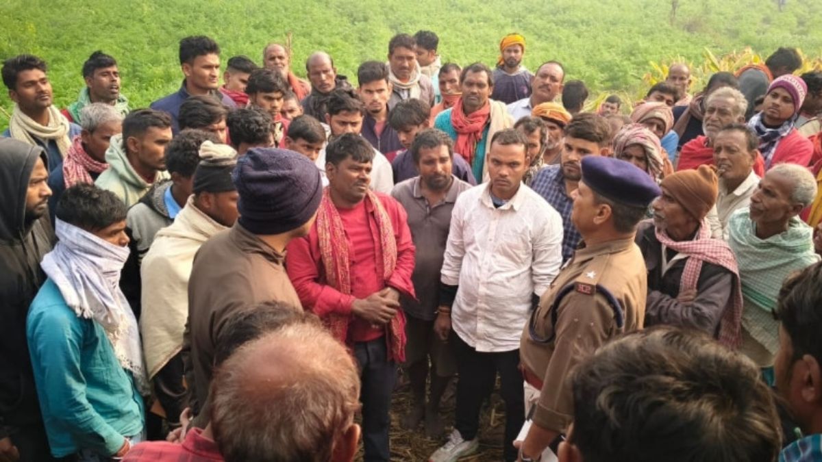 road accident in bihar two videographers dead after hit by unknown vehicle