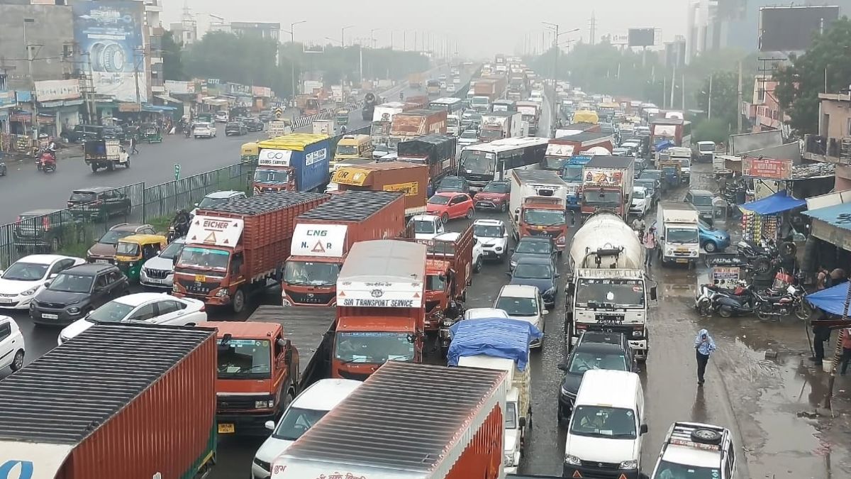 delhi road redevelopment 402 km project targets march completion