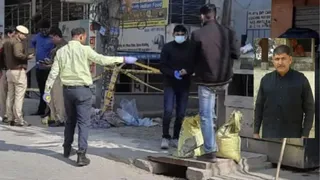हत्या के बाद जांच करती एफएसएल टीम। जागरण