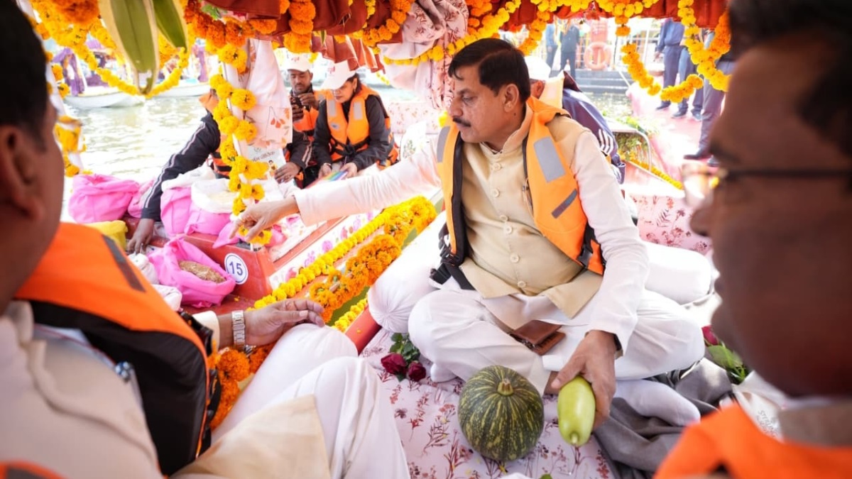 kashmiri shikara ride in bhopal cm inaugurates new tourist attraction