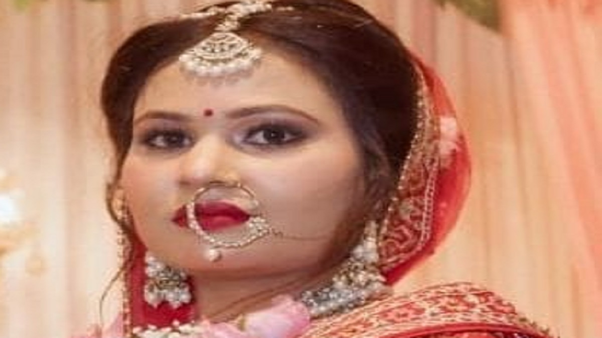 daughter in laws dead body found in ambulance at prayagraj dowry murder case filed