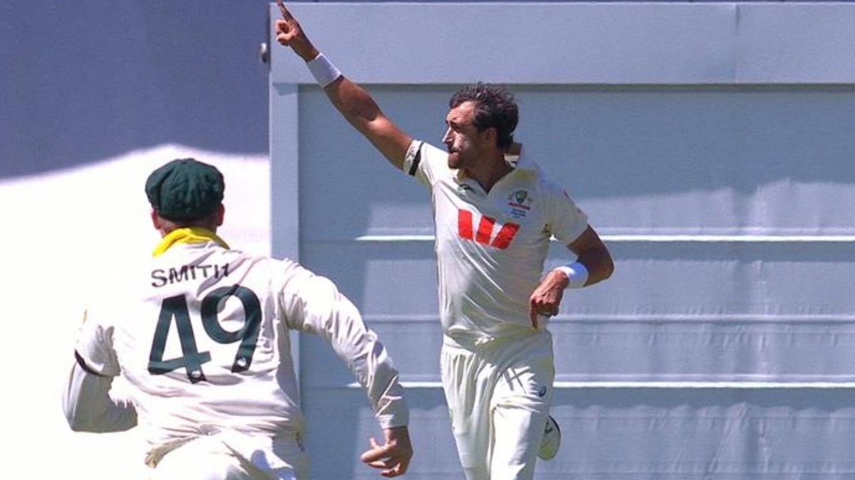 mitchell starc created history aus vs eng pink ball day night test equalled wasim akram record