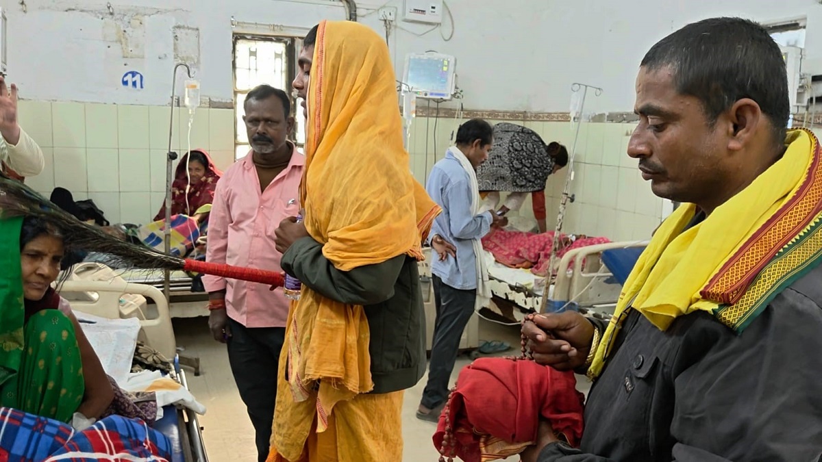 samastipur hospital shocking ojha ritual instead of doctor treatment