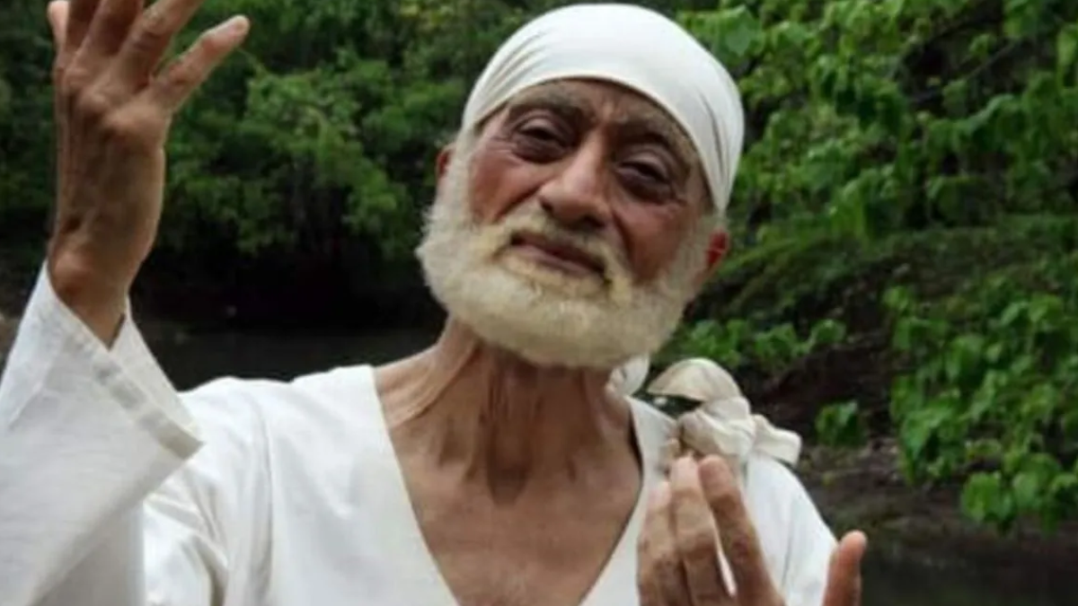 sudhir dalvi bombay highcourt grant permiossion to shirdi sai baba trust to release 11 lakh for onscreen sai baba treatment