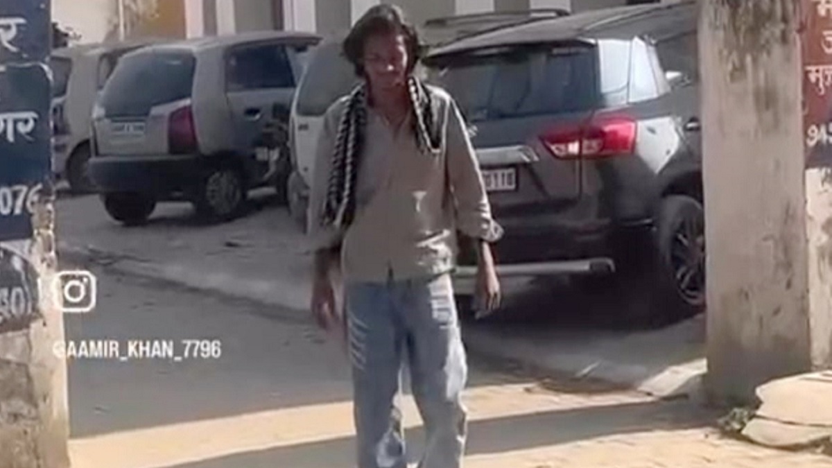 viral video kuch nahi bigad paoge youth exits police station sparks comments