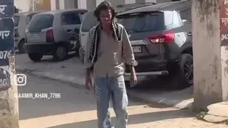 मीरापुर थाने में बनाए गए वीडियो में दिख रहा युवक। वीडियो ग्रैब