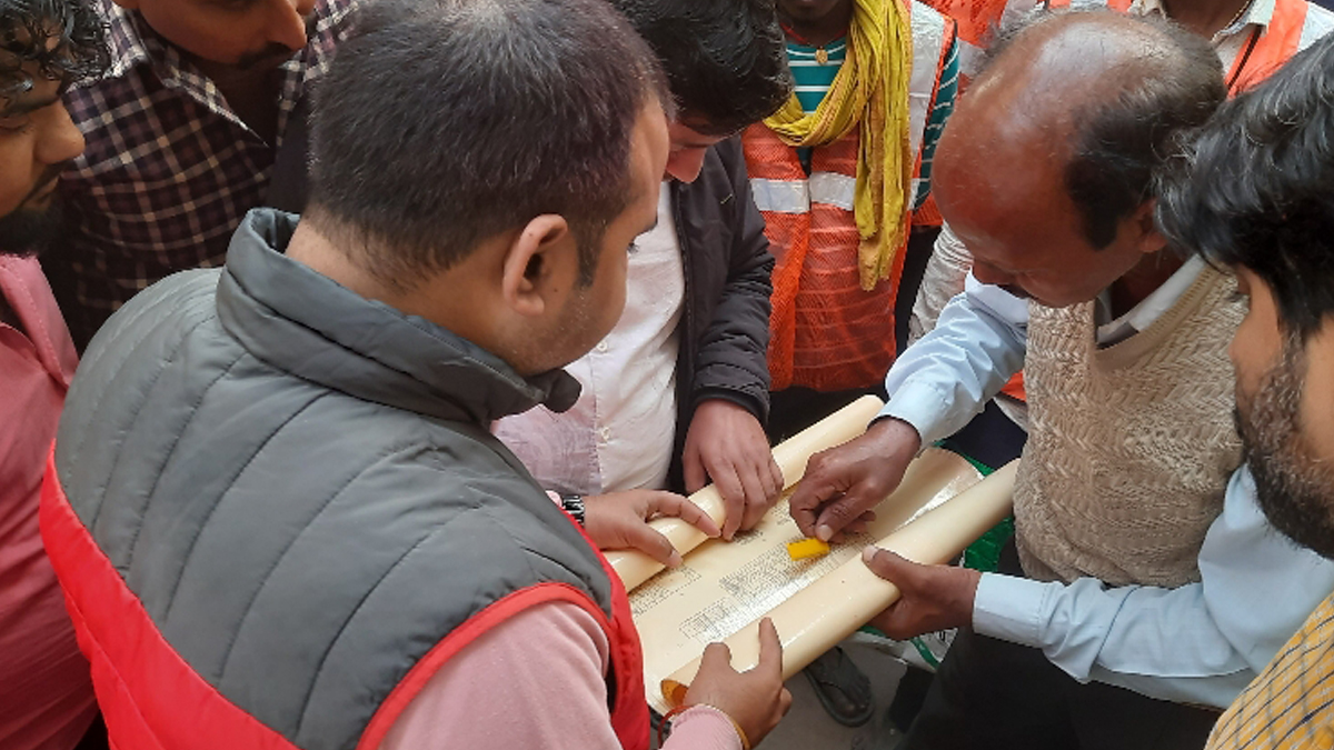 bhojpur news antiencroachment drive in aras sonar patti