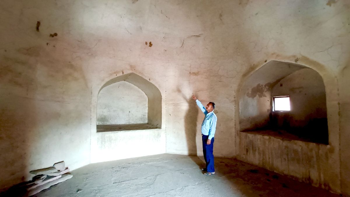 mathura govind dev temple room opened to search snake couple