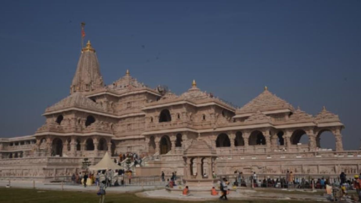 ayodhya 33rd anniversary of demolishment of controversial structure now city in mood of peace and development