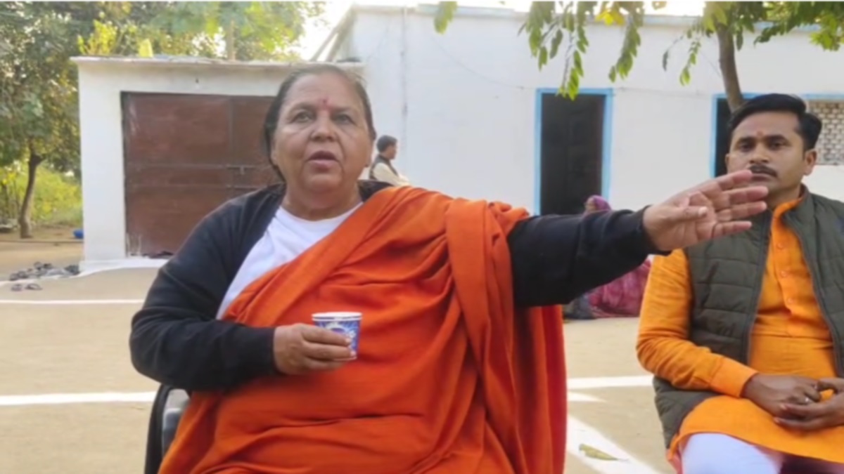 uma bharti slams wedding wastefulness leaders use black money