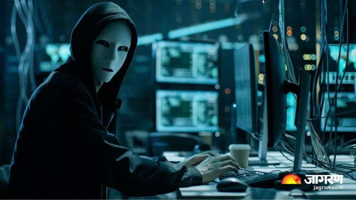 varanasi crime cyber fraudsters dupe youth of 54 lakh in share trading scam