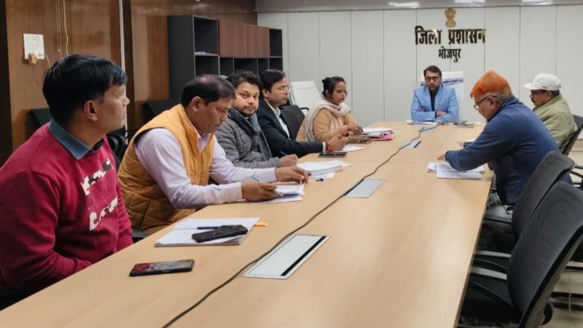 bhojpur dm orders swift paddy procurement and payment to farmers