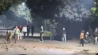 दो दिन पहले भी हुआ था पथराव। जागरण