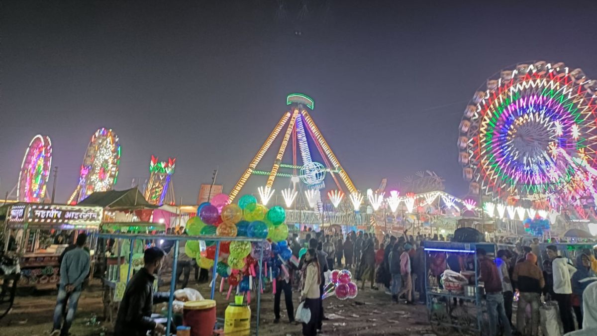dadri mela mushaira evening at bharatendu kala manch ballia