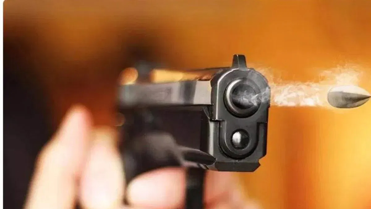 bihar bjp leader shot in muzaffarpur law order questioned