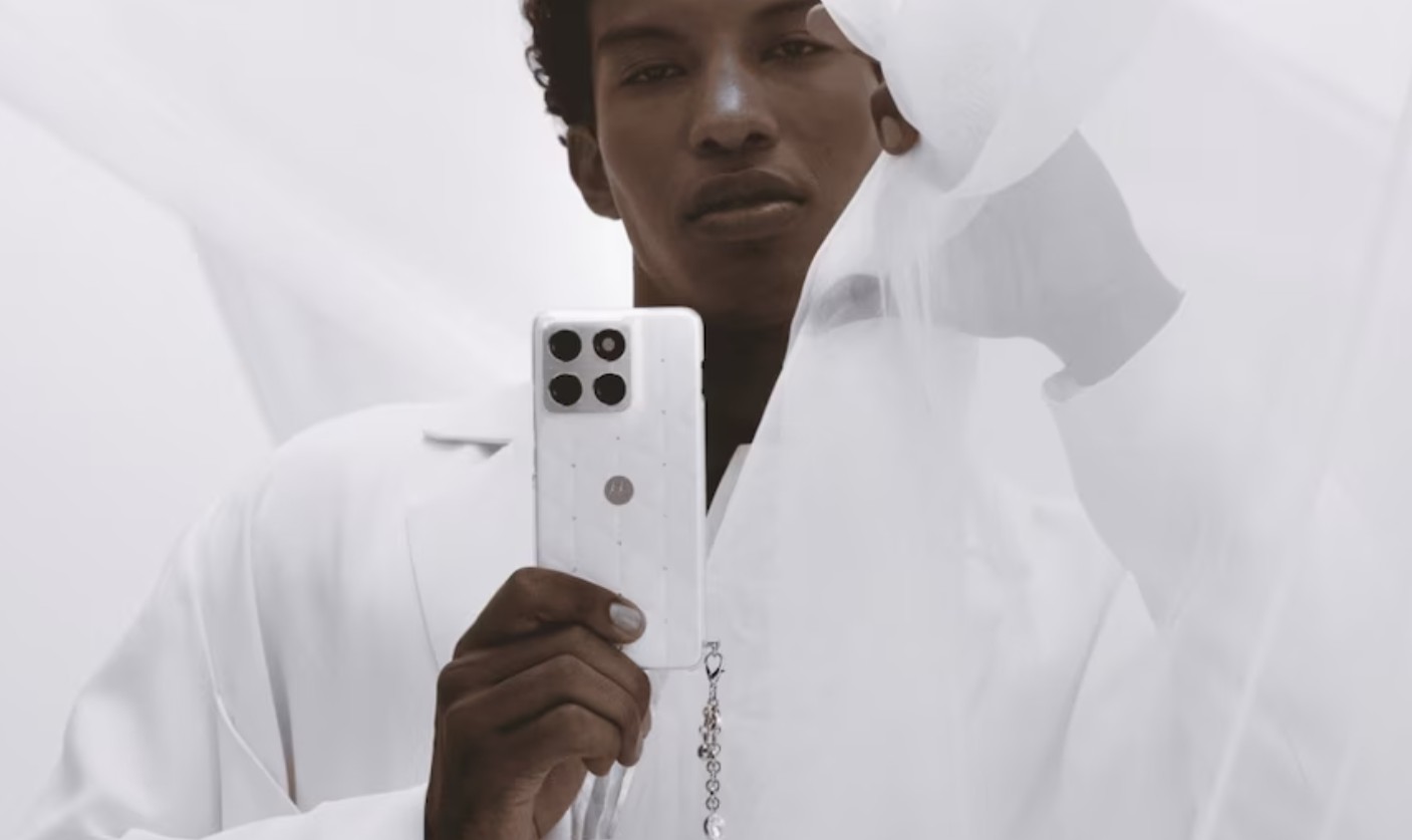 motorola edge 70 cloud dancer special edition announced check features