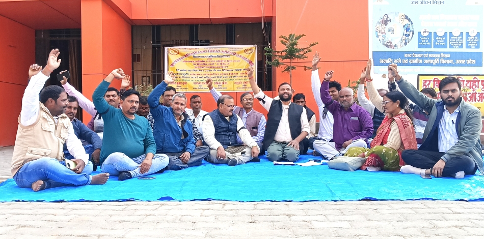 siddharthnagar village secretaries protest disrupts services