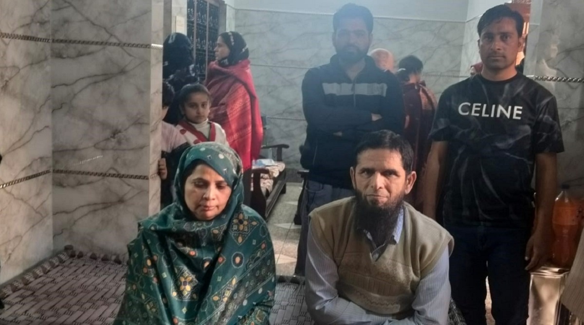 muzaffarnagar robbery posed as relatives looted family at gunpoint