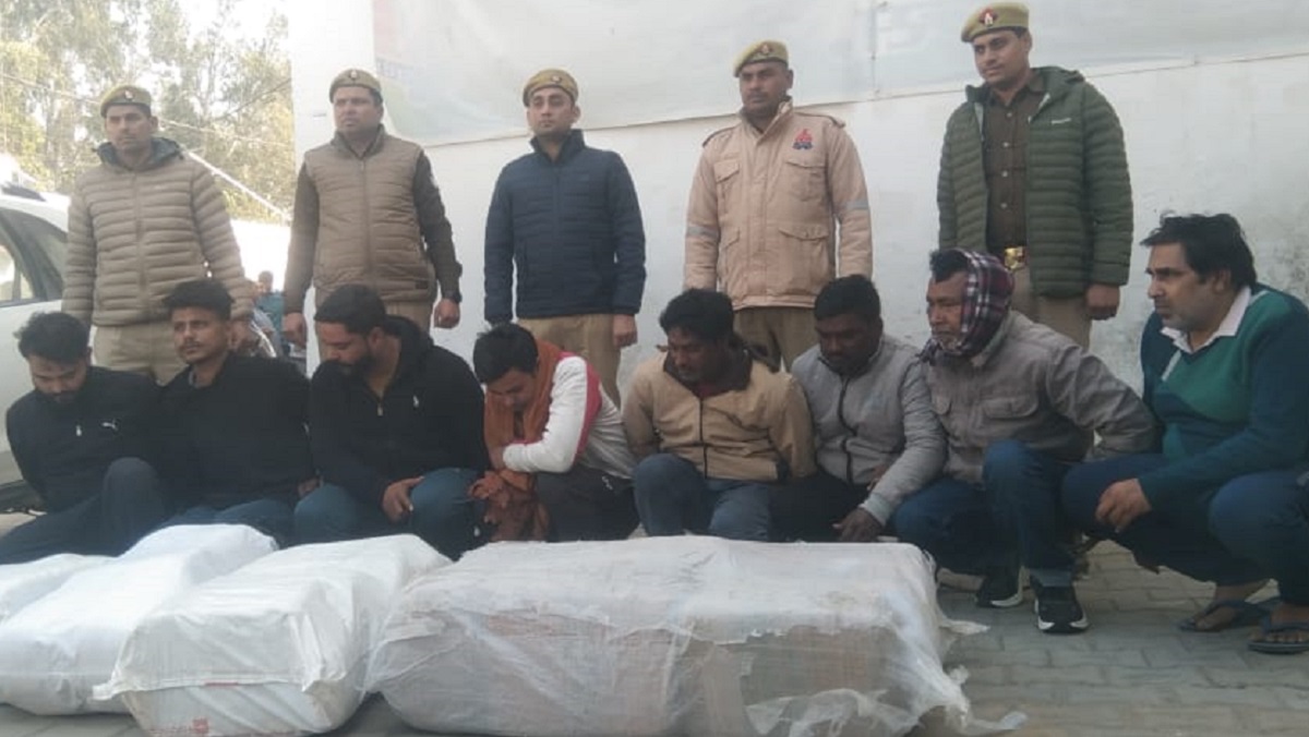 meerut 8 ganja smugglers arrested over 1 crore rupees worth seized
