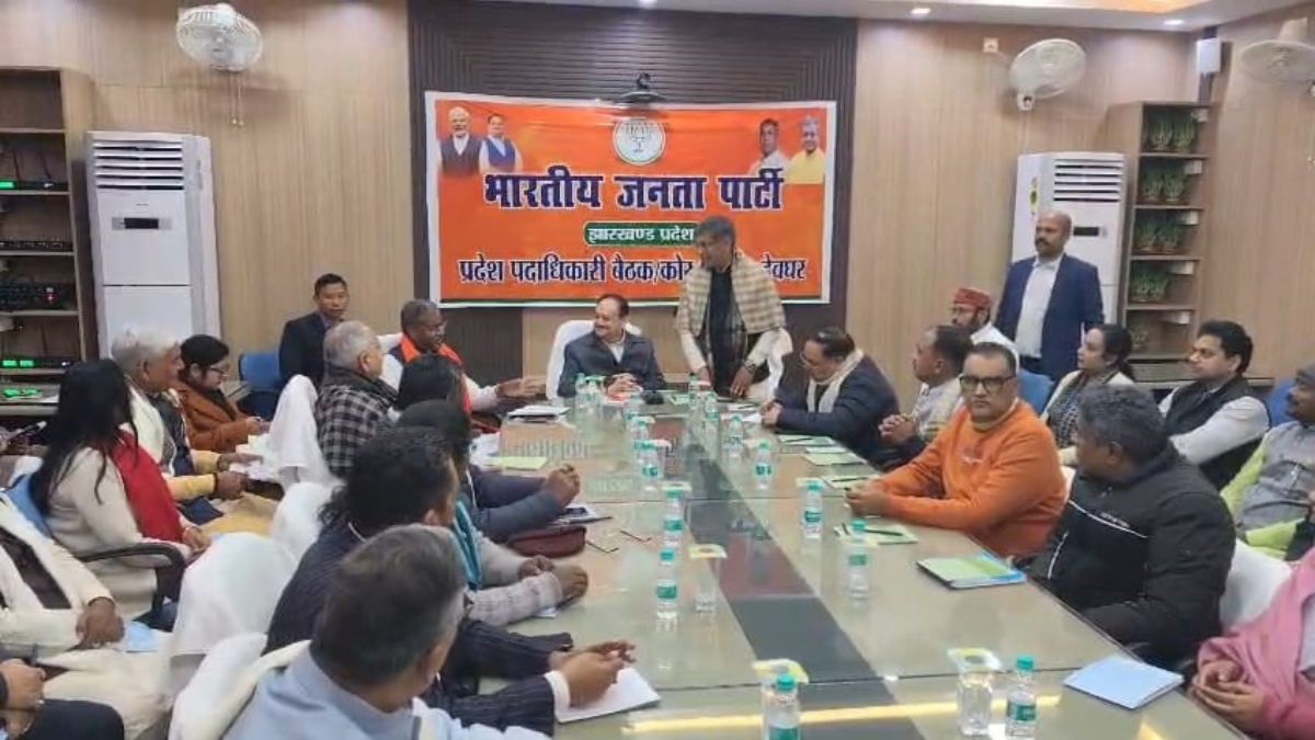 jp nadda in deoghar meeting with jharkhand bjp leaders