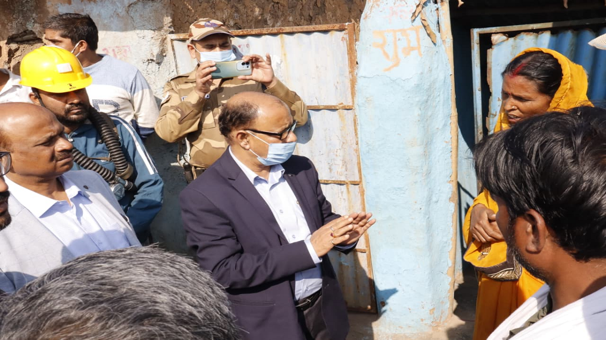 dhanbad gas leak coal ministry suspends bccl putki area gm after 2 women deaths