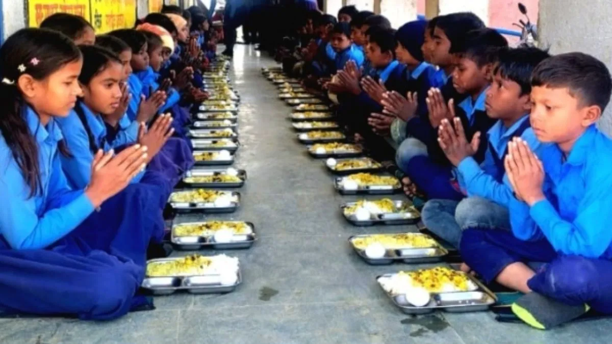 Gayaji News: अंडे के बढ़ते दाम से मध्याह्न भोजन प्रभावित, स्कूल प्रशासन परेशान
