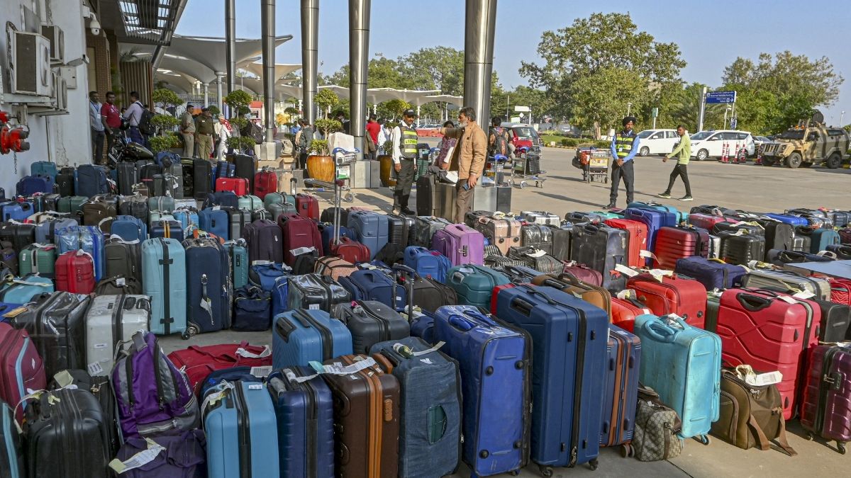 indigo flight cancellations travel chaos continues across india know deatil