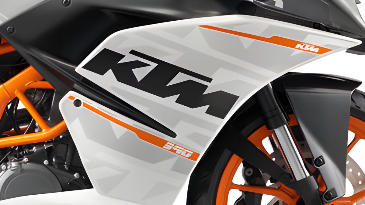 ktm issues recall for 390 duke adventure enduro r smc r motorcycles over major engine stalling risk