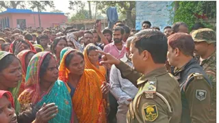 मौके पर पहुंची पुलिस को झेलना पड़ा लोगों का आक्रोश! जागरण