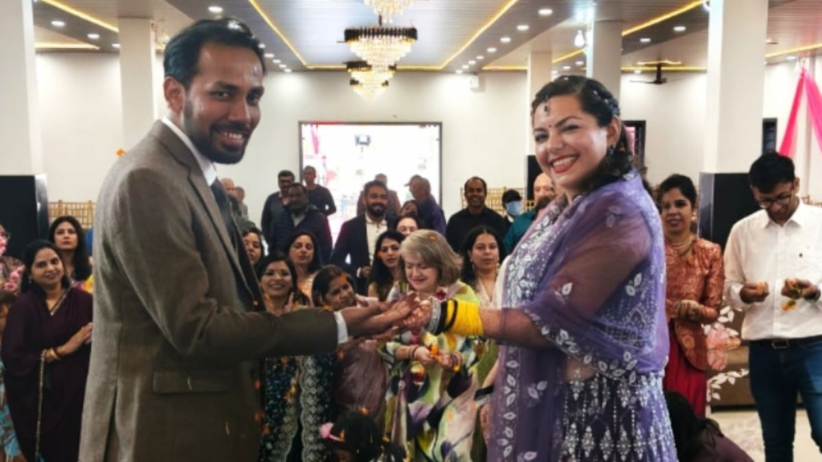 desi groom foreign bride mexicos esmeralda marries in mainpuri