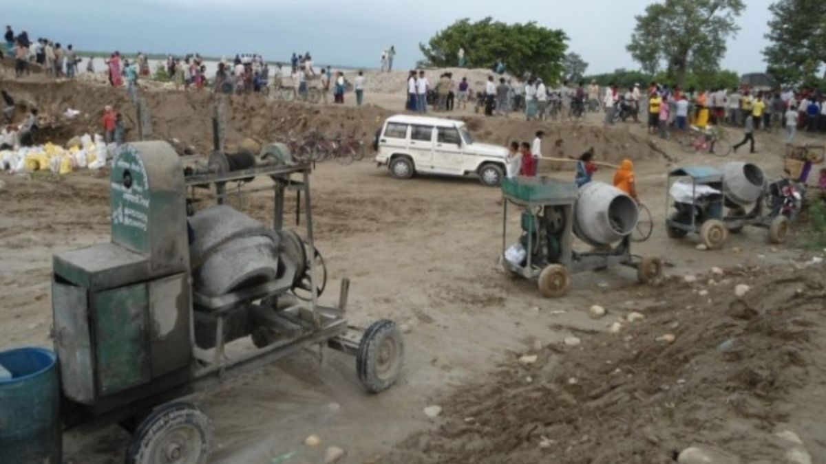 bihar latest news indian government objects to illegal mining on nepalese side of gandak river hindi news