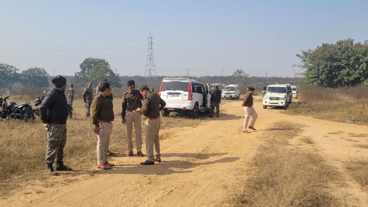 police encounter with rahul singh gang in piparwar zubair ansari injured