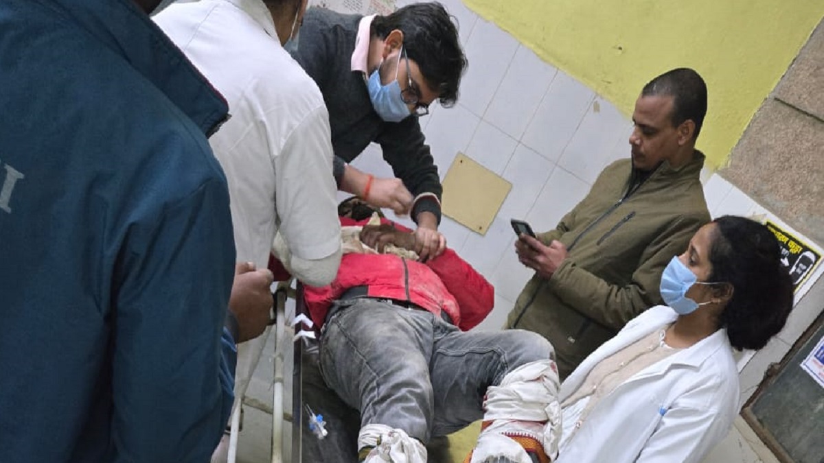 robber gunshot injury in pratapgarh police encounter