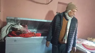 तीन घरों में भीषण चोरी
