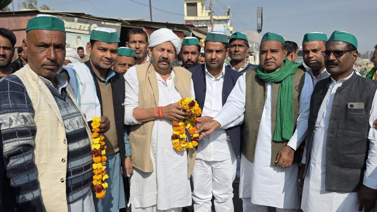 naresh tikait urges farmer unity for fair sugarcane price