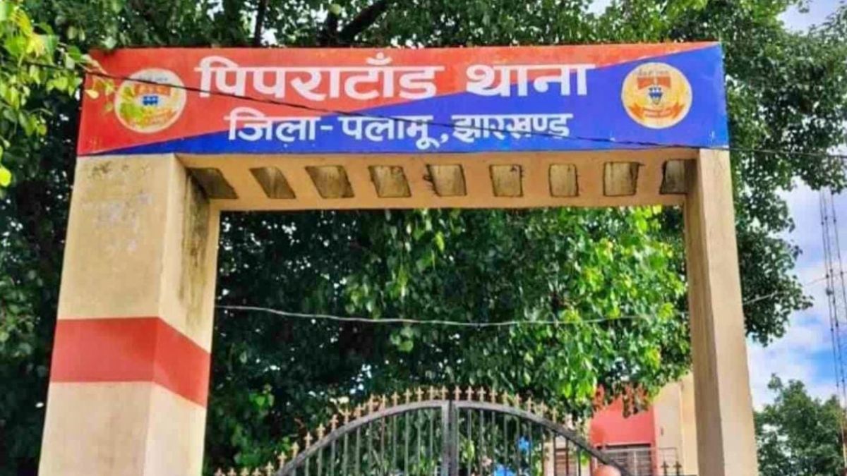 piparatarh sho suspended for bribery in land dispute case