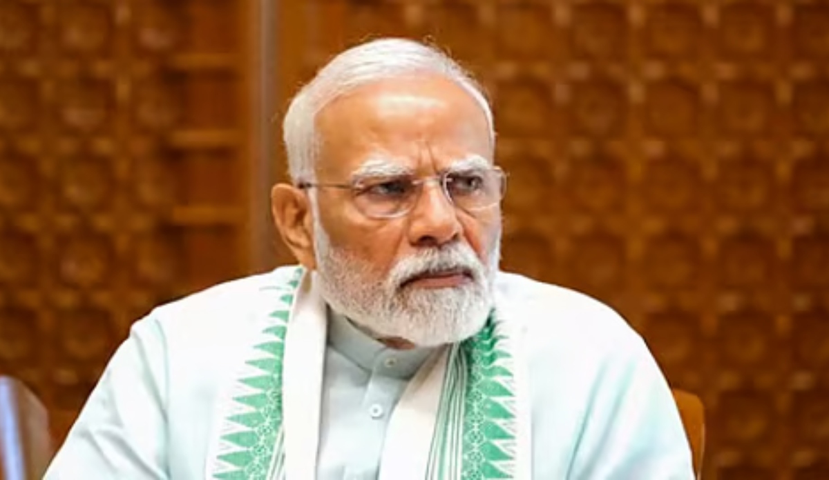 hindu growth rate has discredited the entire civilization abandon such mentality pm modi roared