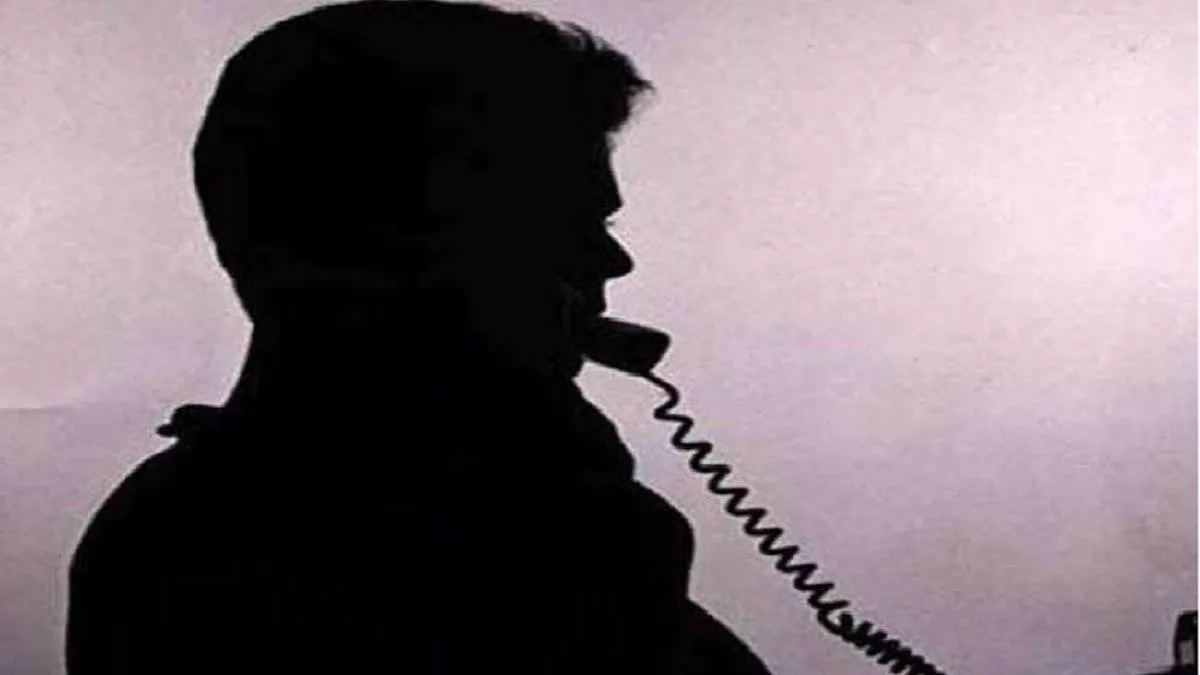 fraudster posing as lucknow sho demands money in kushinagar