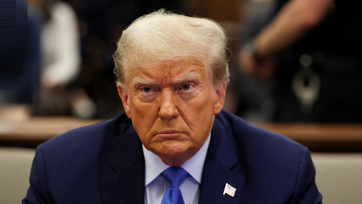 trump again increases difficulties for thousands of indians reduces work permit deadline