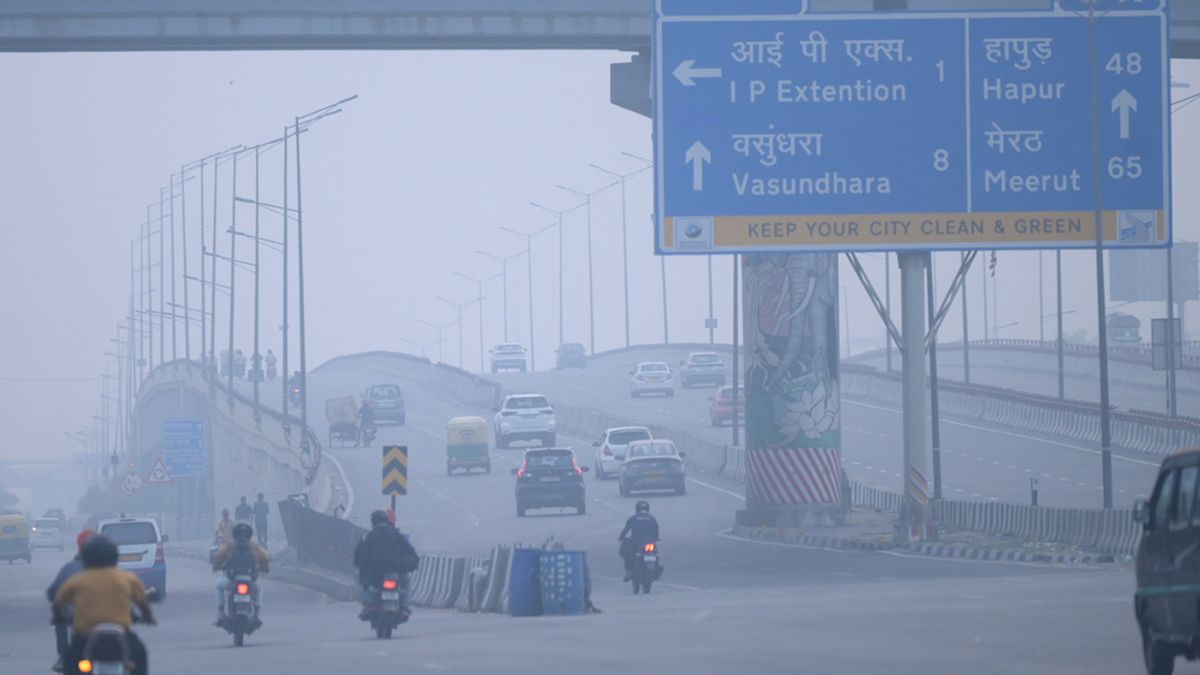delhincr smog air quality very poor aqi exceeds 350
