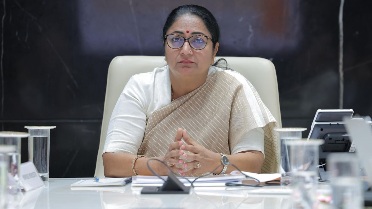 delhi district restructuring 13 districts replacing 11 shahdara district abolished