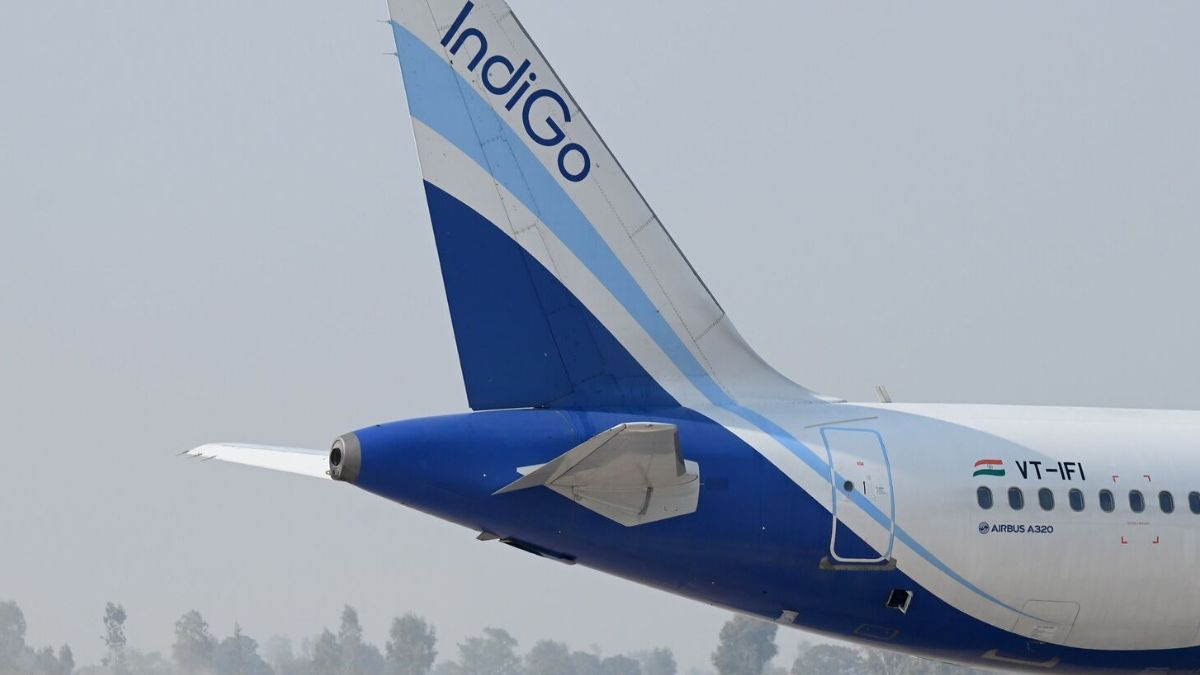 76 indigo flights cancelled at kolkata airport passengers inconvenienced