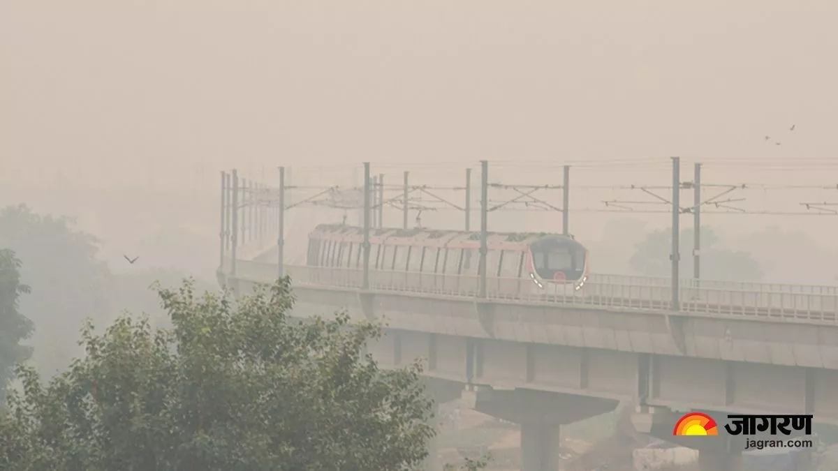 delhi weather update minimum temperature rises foggy mornings