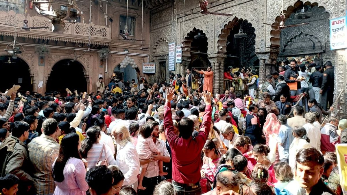the crowd control plan was devised by the banke bihari temple highlevel management
