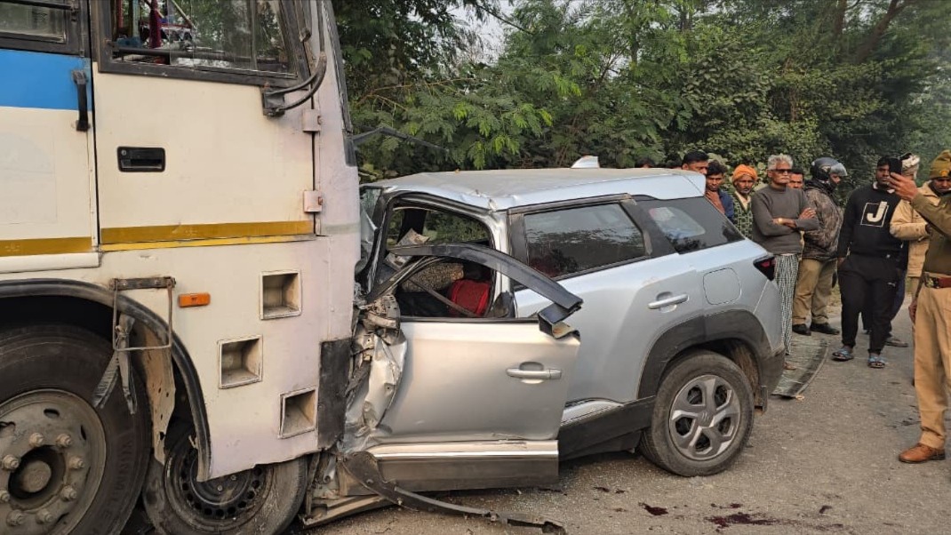 gonda road accident mother son and one other dead in buscar collision